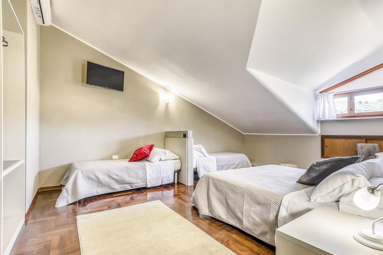 Hotel Villa De Santis Montefranco Екстер'єр фото