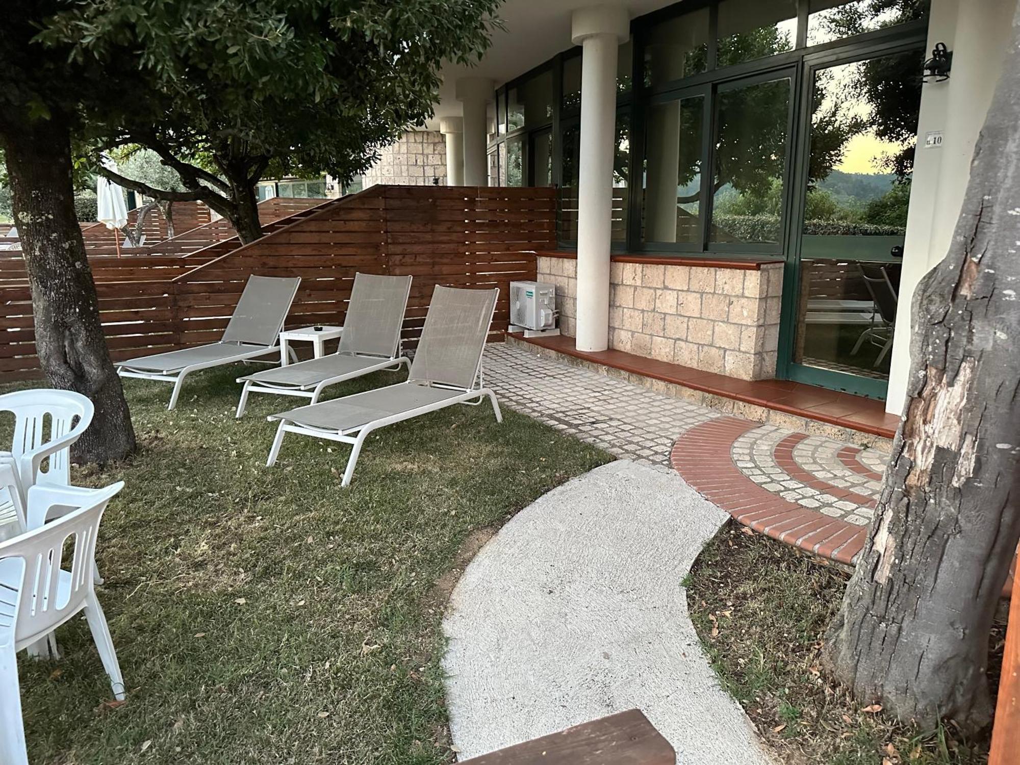 Hotel Villa De Santis Montefranco Екстер'єр фото